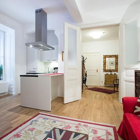 Apartment Schottenring Вена Номер фото