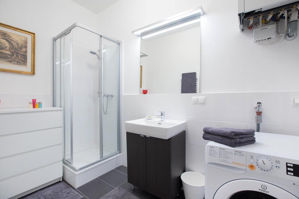 Apartment Schottenring Вена Номер фото